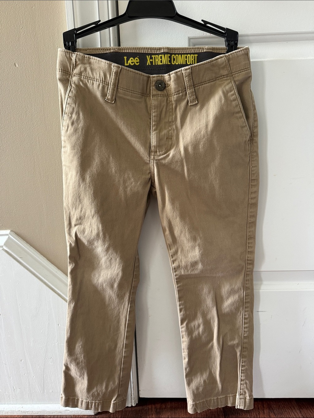 Lee X-Treme Comfort Boys 8 husky Tan Chino Pants